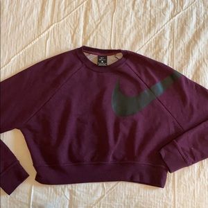Nike Dri Fit Cropped Sweatshirt